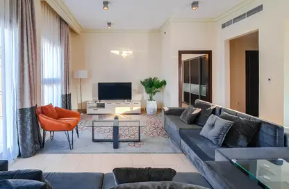 Apartment - 1 Bedroom - 2 Bathrooms for sale in Qanat Quartier - The Pearl Island - Doha