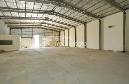 Warehouse - Studio - 7+ Bathrooms for rent in Industrial Area 1 - Industrial Area - Doha