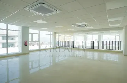 Warehouse - Studio - 7+ Bathrooms for sale in East Industrial Street - Birkat Al Awamer - Al Wakra