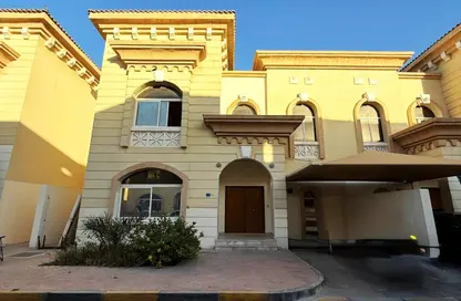 Compound - 3 Bedrooms - 3 Bathrooms for rent in Muraikh - AlMuraikh - Doha
