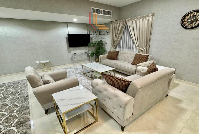 930401 - Property Image 2