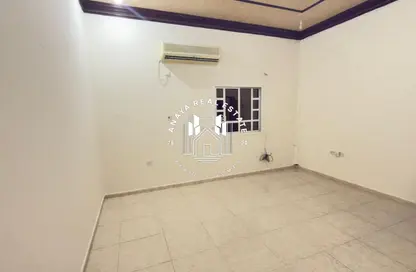 Apartment - 2 Bedrooms - 1 Bathroom for rent in Abu Hamour - Doha