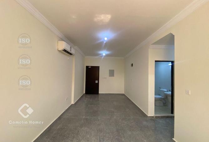 945307 - Property Image 2