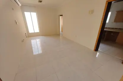 Apartment - 3 Bedrooms - 2 Bathrooms for rent in Al Nasr Street - Al Nasr - Doha