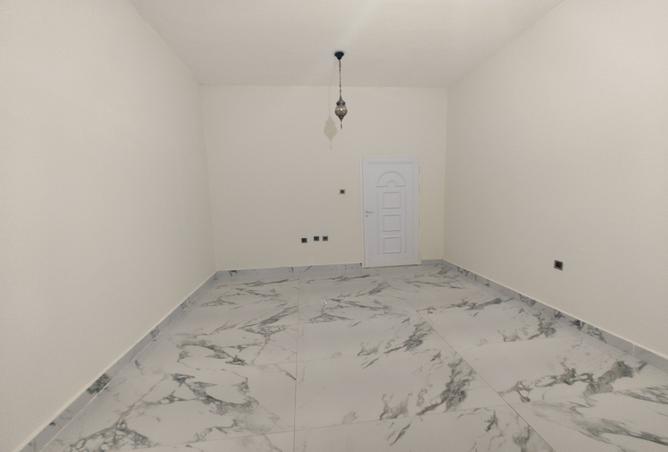 999047 - Property Image 3