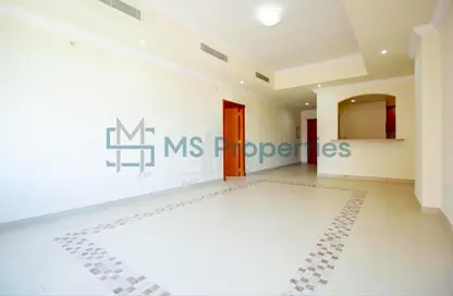 Apartment - 1 Bedroom - 2 Bathrooms for rent in East Porto Drive - Porto Arabia - The Pearl Island - Doha