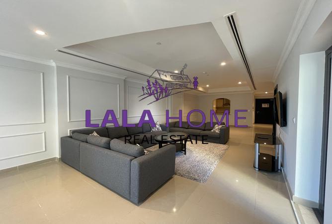 956919 - Property Image 3