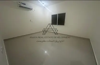 Apartment - 2 Bedrooms - 2 Bathrooms for rent in Abu Hamour - Doha