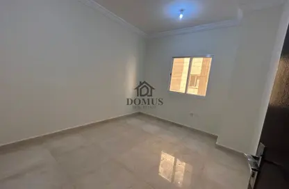 Apartment - 2 Bedrooms - 2 Bathrooms for rent in Al Zubair Bakkar Street - Al Sadd - Doha