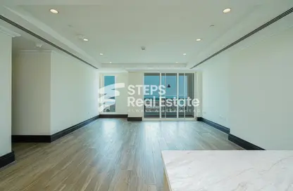 Apartment - 2 Bedrooms - 3 Bathrooms for rent in Viva West - Viva Bahriyah - The Pearl Island - Doha