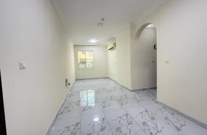 Apartment - 3 Bedrooms - 2 Bathrooms for rent in Tadmur Street - Old Airport Road - Doha
