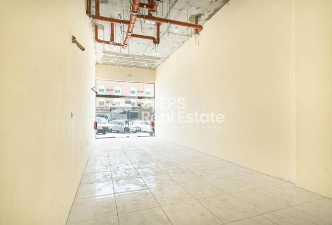 945407 - Property Image 2