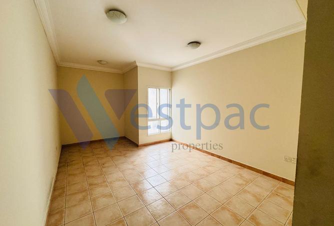 976892 - Property Main Image