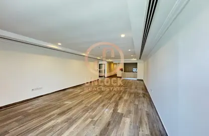 Apartment - 2 Bedrooms - 3 Bathrooms for rent in Viva West - Viva Bahriyah - The Pearl Island - Doha