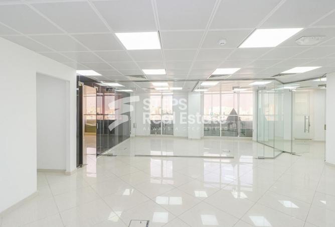 944069 - Property Image 2