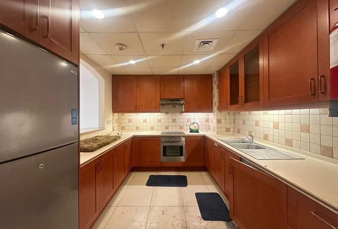 932136 - Property Image 2