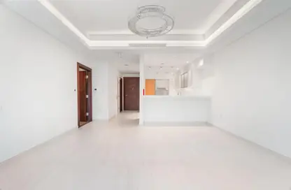 Apartment - 1 Bedroom - 2 Bathrooms for rent in Gewan Island - The Pearl Island - Doha