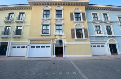 Townhouse - 4 Bedrooms - 5 Bathrooms for rent in Murano - Qanat Quartier - The Pearl Island - Doha