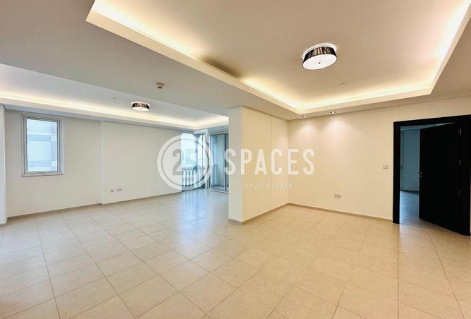 949421 - Property Image 3