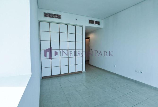 940249 - Property Image 3