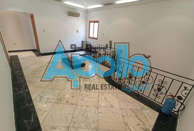 942419 - Property Image 3