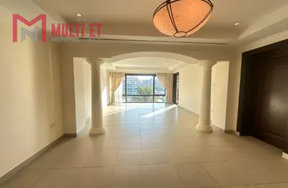 Townhouse - 2 Bedrooms - 3 Bathrooms for rent in West Porto Drive - Porto Arabia - The Pearl Island - Doha