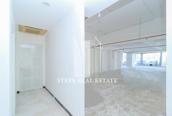 Show Room - Studio for rent in Al Sadd Road - Al Sadd - Doha