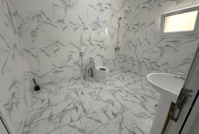 982255 - Property Image 2