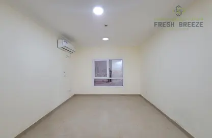 Apartment - 3 Bedrooms - 2 Bathrooms for rent in Umm Ghuwailina - Doha