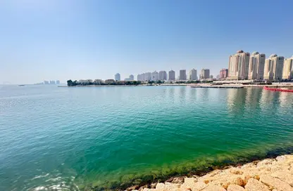 شقة - 2 غرف نوم - 3 حمامات للايجار في فيفا بحرية شرق - فيفا بحرية - جزيرة اللؤلؤة - الدوحة