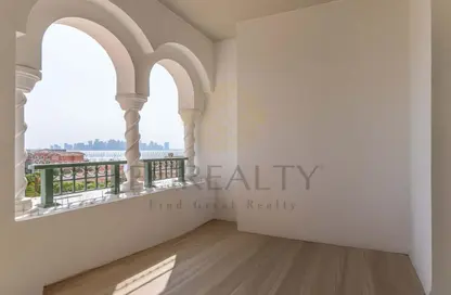 Apartment - 2 Bedrooms - 2 Bathrooms for sale in Tower 29 - Viva Bahriyah - The Pearl Island - Doha Apartment - 2 Bedrooms - 2 Bathrooms for sale in Tower 29 - Viva Bahriyah - The Pearl Island - Doha