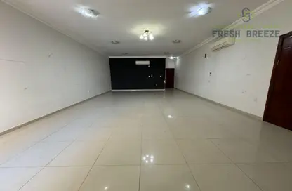 Apartment - 3 Bedrooms - 3 Bathrooms for rent in Al Muntazah - Doha