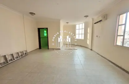 شقة - غرفة نوم - 2 حمامات للايجار في ام غويلينا - أم غويلينا - الدوحة