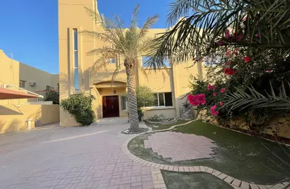 فيلا - 4 غرف نوم - 5 حمامات للايجار في شارع  بو هامو - أبو هامور - الدوحة