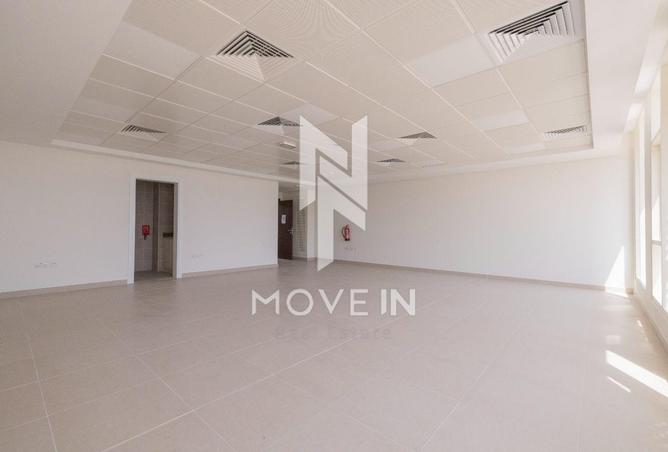 998639 - Property Image 3