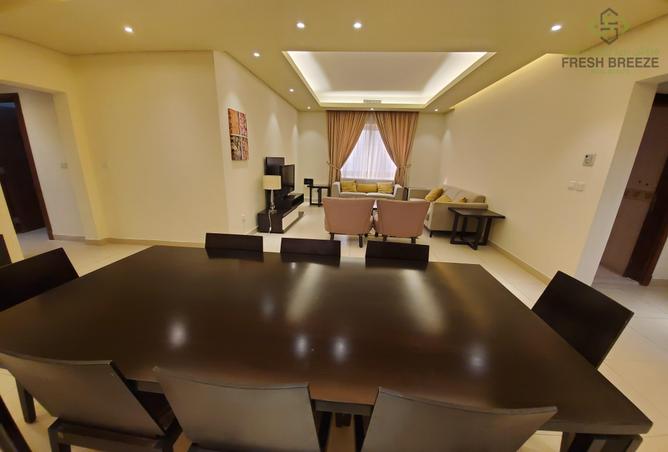 902185 - Property Image 3