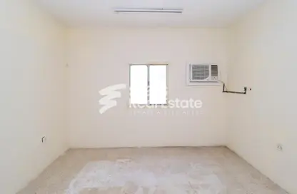 Labor Camp - Studio for rent in Industrial Area 3 - Industrial Area - Industrial Area - Doha