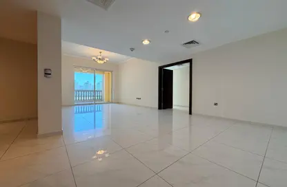 Apartment - 3 Bedrooms - 4 Bathrooms for rent in Viva West - Viva Bahriyah - The Pearl Island - Doha