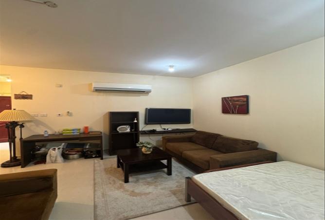 938108 - Property Image 2