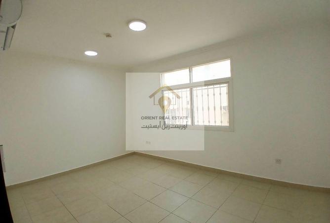 926994 - Property Image 3