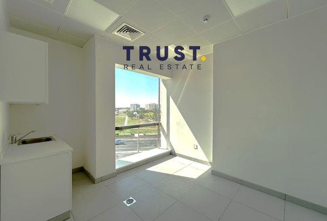 943792 - Property Image 3