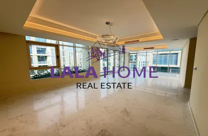 Duplex - 4 Bedrooms - 6 Bathrooms for sale in Gewan Island - The Pearl Island - Doha
