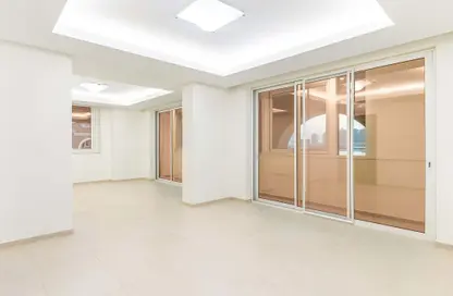 Apartment - 1 Bedroom - 1 Bathroom for rent in Viva West - Viva Bahriyah - The Pearl Island - Doha