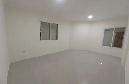 Apartment - 2 Bedrooms - 2 Bathrooms for rent in Al Mansoura - Al Mansoura - Doha
