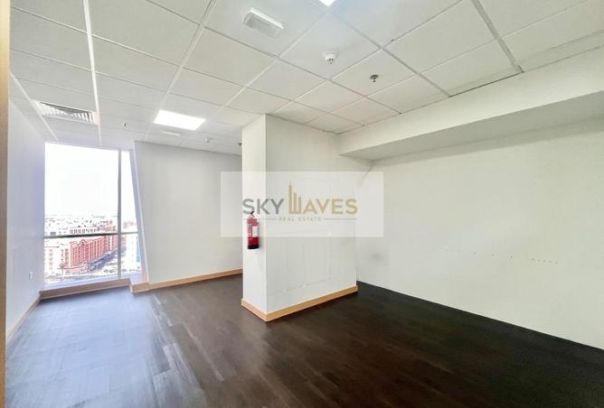 988292 - Property Image 2