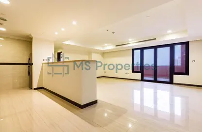 Apartment - 1 Bedroom - 2 Bathrooms for rent in East Porto Drive - Porto Arabia - The Pearl Island - Doha
