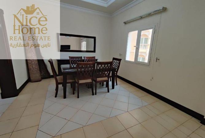 945244 - Property Image 2