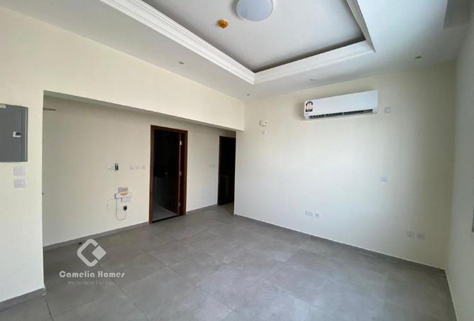 932545 - Property Image 3