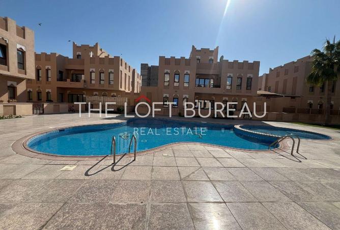 974316 - Property Image 3