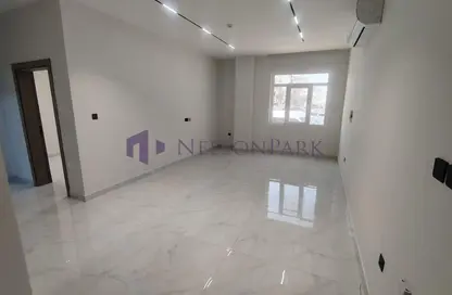 Apartment - 2 Bedrooms - 3 Bathrooms for rent in Al Messila - Al Messila - Doha